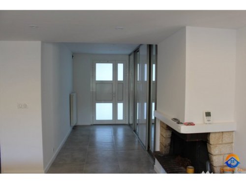 Porte sur-mesure en PVC Aigues-Mortes